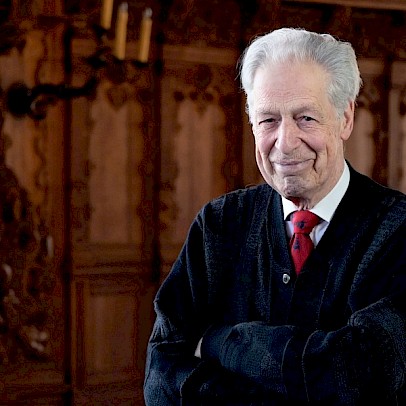 Dr. Henning Scherf